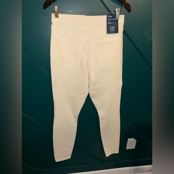 Gap High Rise White Button-Fly Jeans - Picture 6 of 9